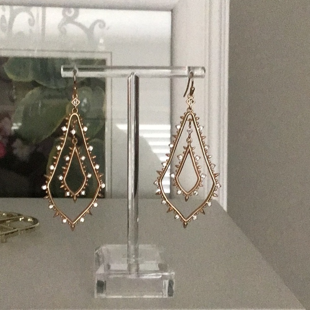 Elegant Rose Gold Kendra Scott Teardrop Earrings